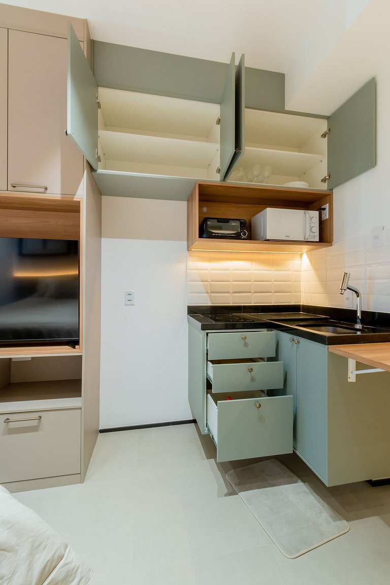 Large studio in partridges, free parking.