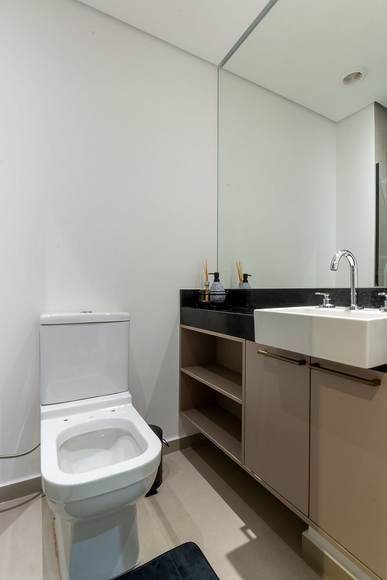 Large studio in partridges, free parking.