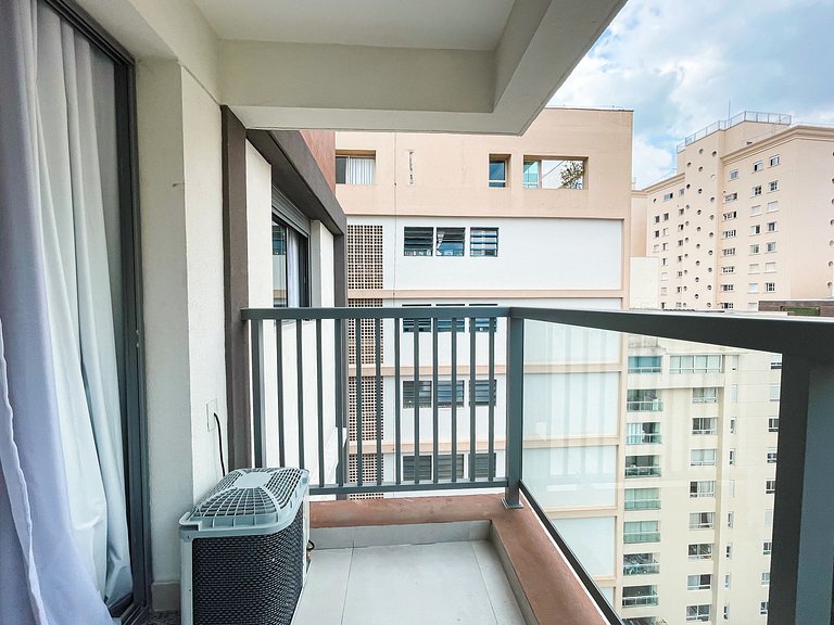 Com piscina e garagem nos Jardim Paulistas