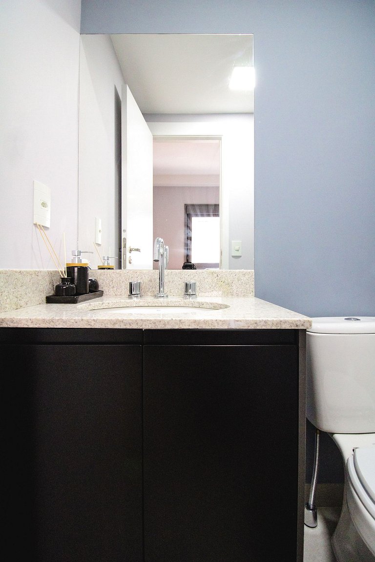 Studio com piscina e garagem, ao lado da Paulista