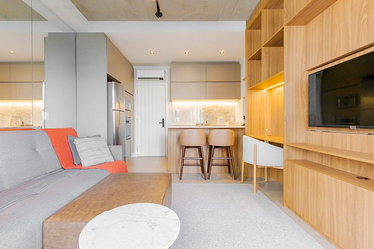 Studio em condomínio de luxo com estacionamento