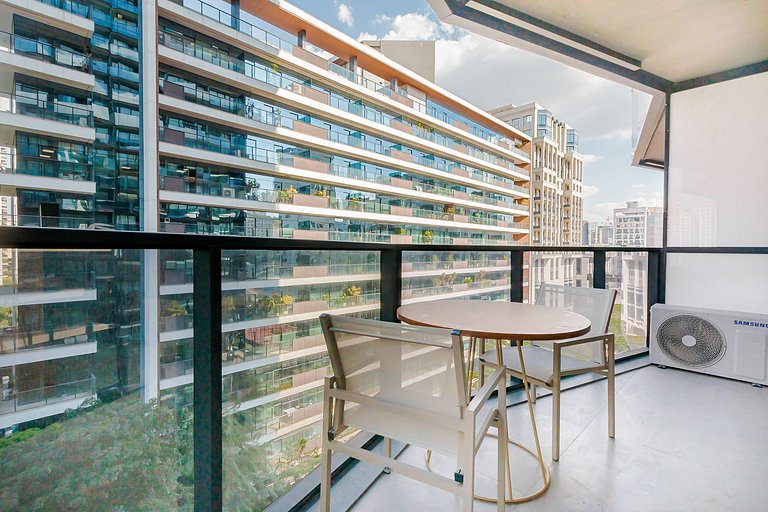Studio em condomínio de luxo com estacionamento