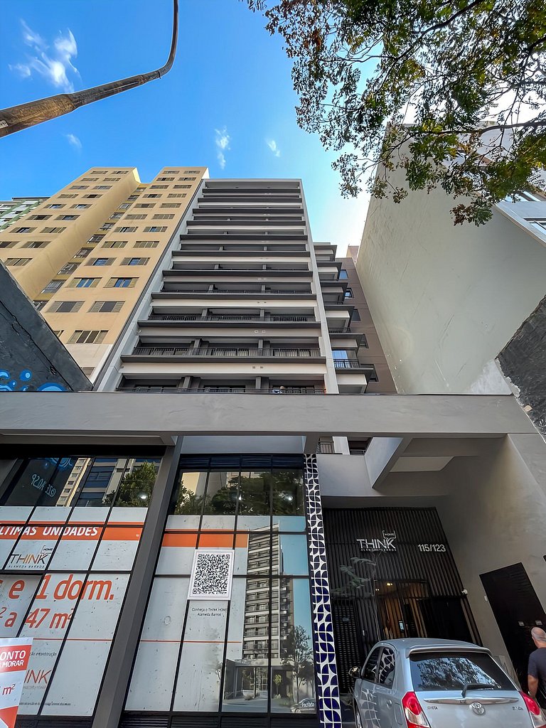Apartamento NOVO com piscina, metro Higienópolis