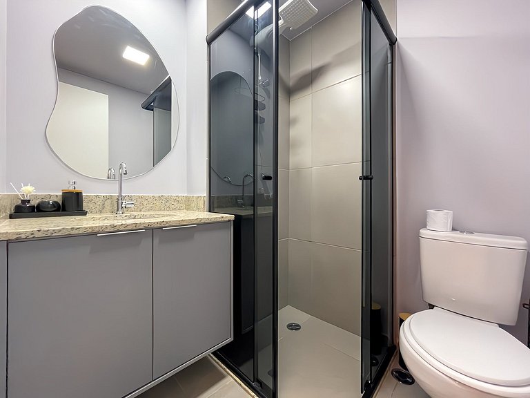 Apartamento NOVO com piscina, metro Higienópolis