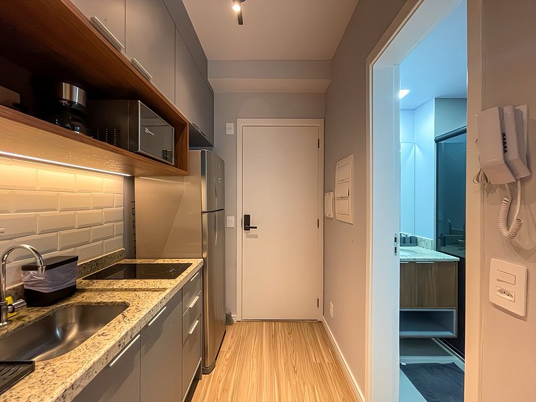 Apartamento NOVO com piscina, metro Higienópolis