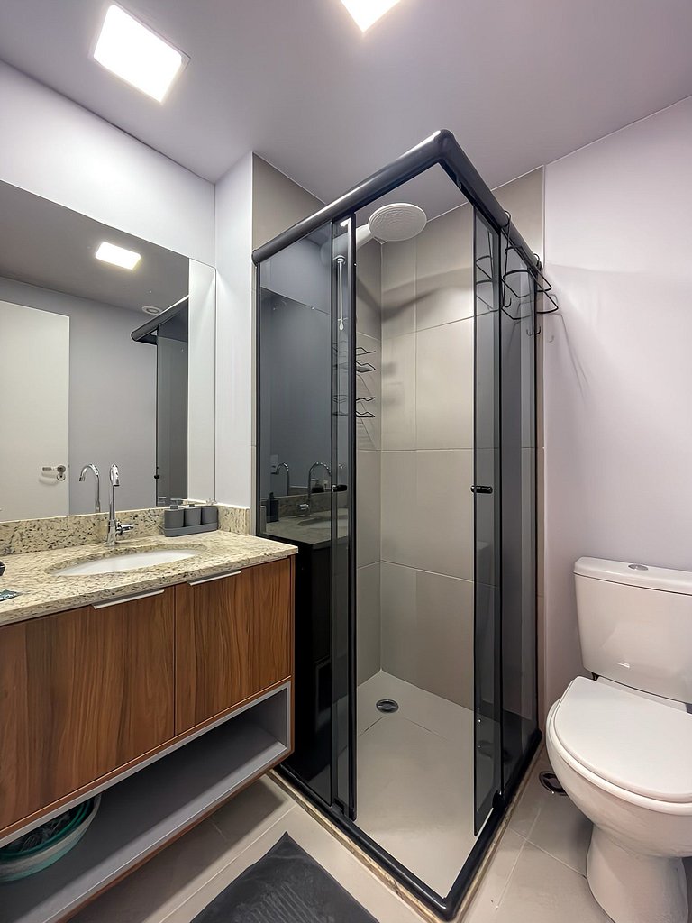 Apartamento NOVO com piscina, metro Higienópolis