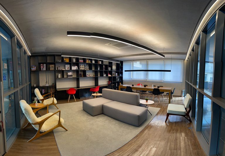 Belíssimo Studio com home office na Oscar Freire