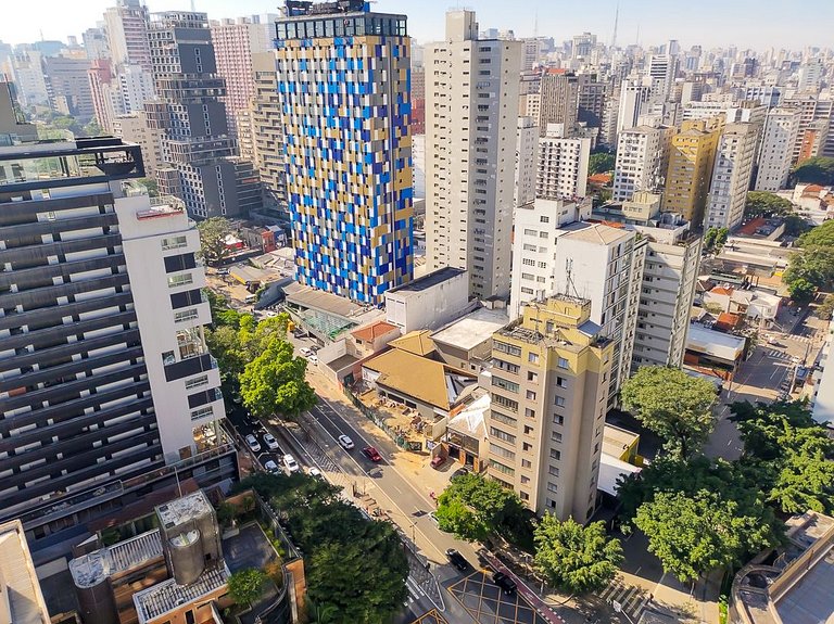 Belíssimo Studio com home office na Oscar Freire