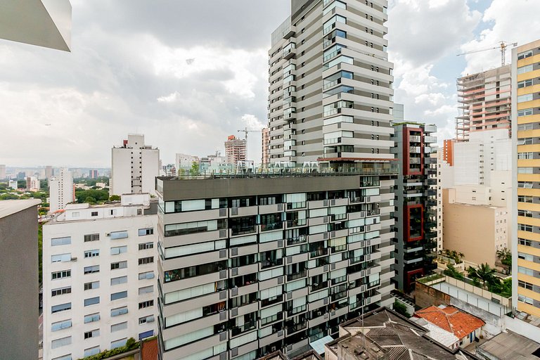 Belíssimo Studio com home office na Oscar Freire