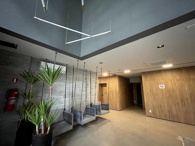 Charmoso Studio com estacionamento ao lado