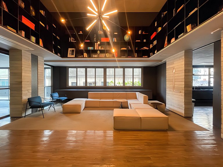 Belíssimo Studio com home office na Oscar Freire