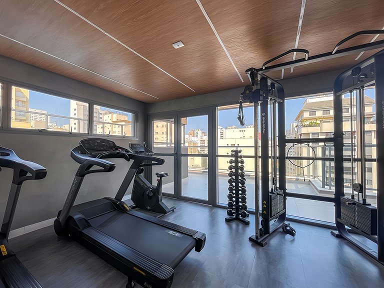 With garage and rooftop, next to Av Paulista!