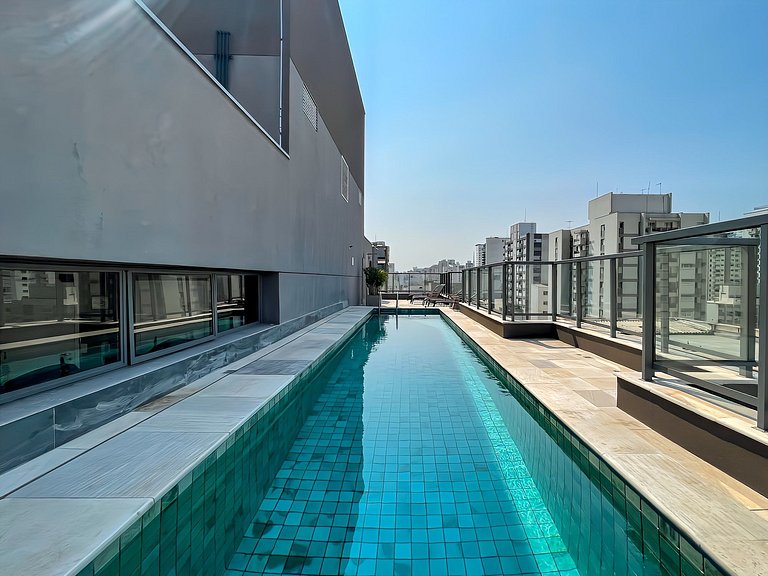With garage and rooftop, next to Av Paulista!