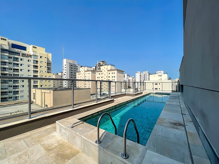 With garage and rooftop, next to Av Paulista!