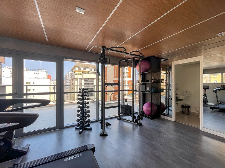 With garage and rooftop, next to Av Paulista!