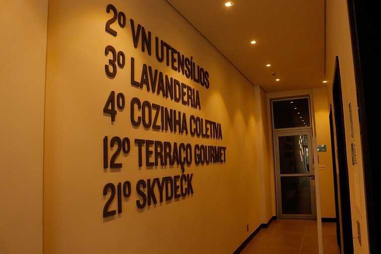 Ao lado Hosp Oswaldo Cruz, com piscina e garagem