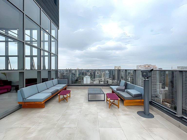 Elegante, piscina e estacionamento pago, prox. Paulista