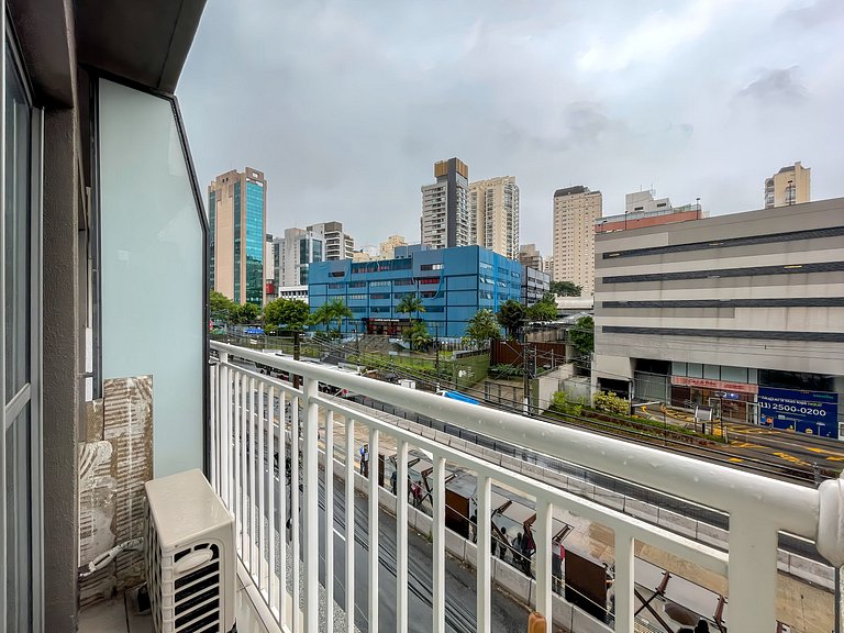 Conforto e Praticidade a 5 Min da Faria Lima