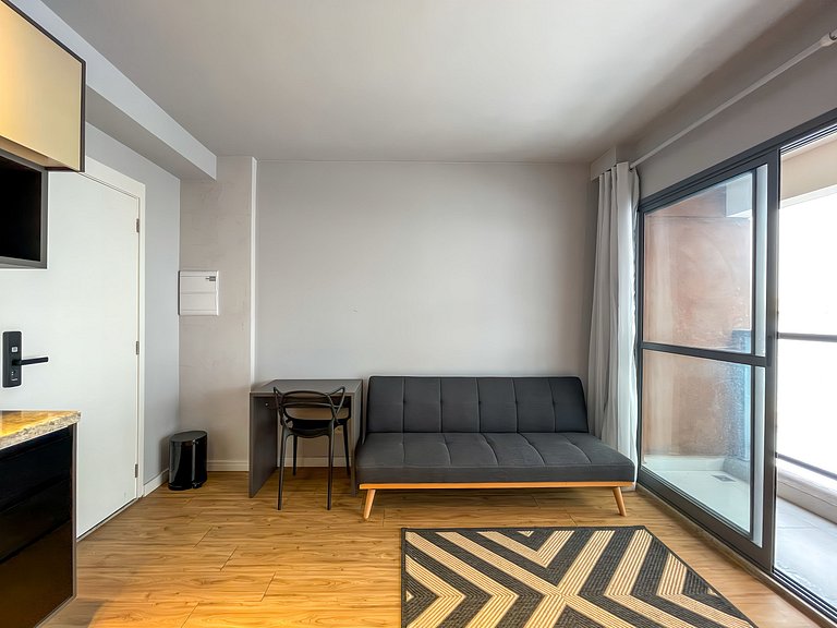 With garage and rooftop, next to Av Paulista!