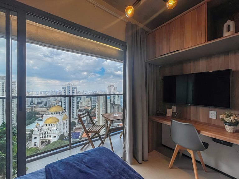 Piscina e Rooftop, Av Paulista, com estacionamento