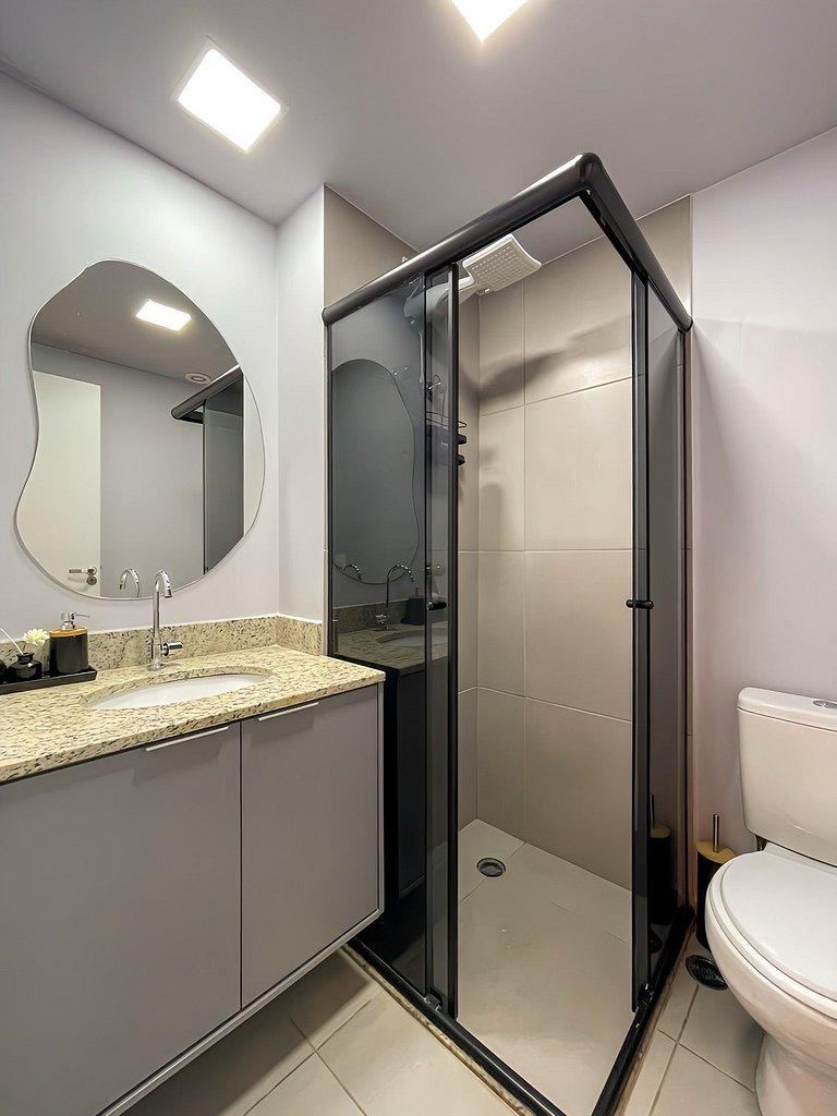 Apartamento NOVO com piscina, metro Higienópolis