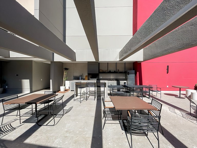Nex One Faria Lima - com piscina a 2 minutos do metrô