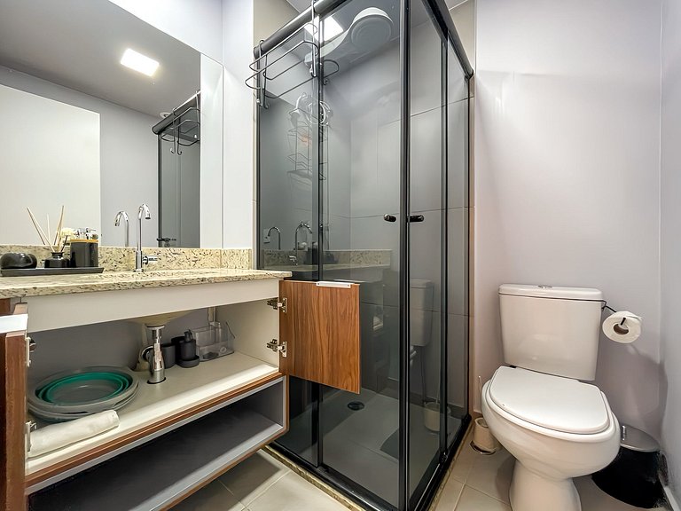 Apartamento NOVO com piscina, metro Higienópolis