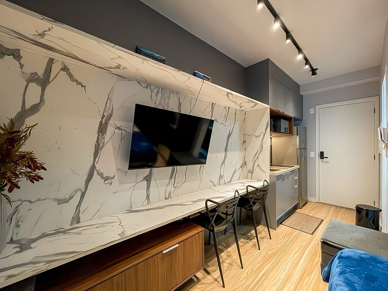 Apartamento NOVO com piscina, metro Higienópolis