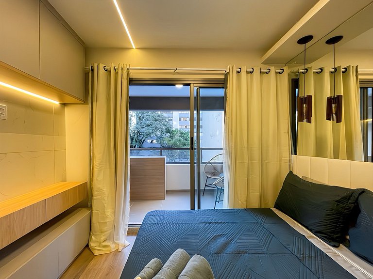Home office e piscina na vila Mariana