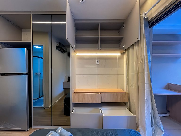 Home office e piscina na vila Mariana